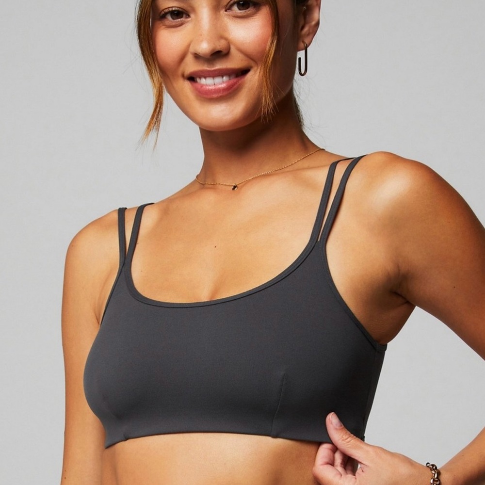 NWT Fabletics Sports Bra M✨